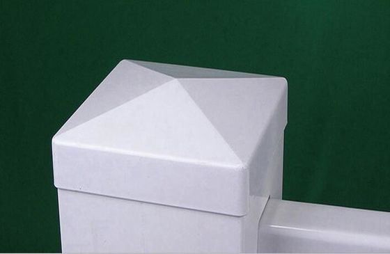 날씨에 견딜 수 있는 비닐 울타리 중형용 3 레일 4 레일 말 PVC 농장 울타리