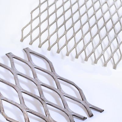 산화 방지  galvanized 확장 된 금속 망 평평 된 상승 된 건설