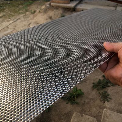 PVDF 코팅 건축 사각형 알루미늄 구멍 패널 장식 금속 구멍 판