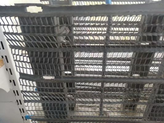 장벽 패널을 위한 다이아몬드 메시 라트 영구 폼을 설치하기 쉬운