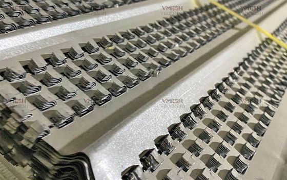 450mm 폭에 의하여 직류 전기를 통하는 패널 높은 늑골 금속 욋가지 건축 건축재료