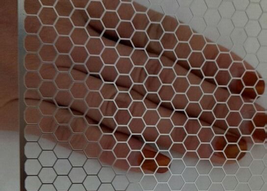 파우더 코팅 블랙 알루미늄 육각형 둥근 구멍 스피커 그릴 펀칭 금속  Mesh