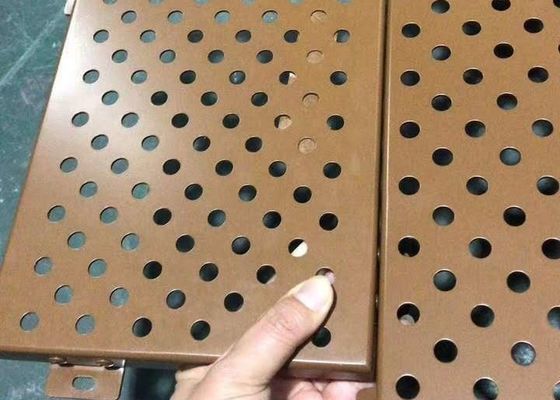 전기 아연 도금 천공 천장 타일 2x2 PVDF 코팅