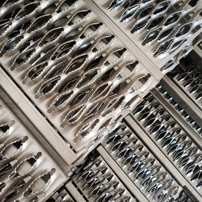 두께 2.0-4.0mm 통제력 지주 프랭크 회절격자 다이아몬드 프랭크 회절격자 슬립 저항