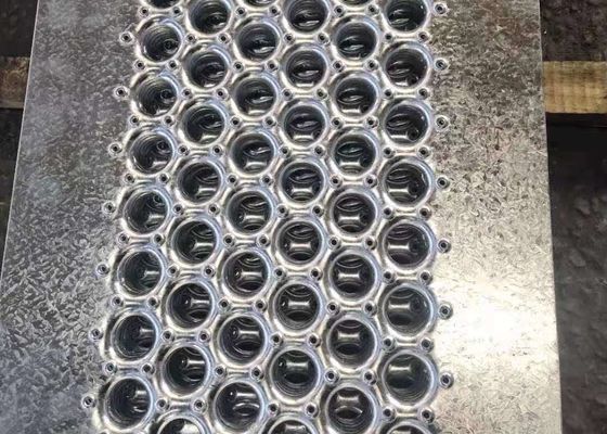옥상 태양 반대로 미끄러짐을 위한 3.0mm 3.5mm 알루미늄 보도 격자판